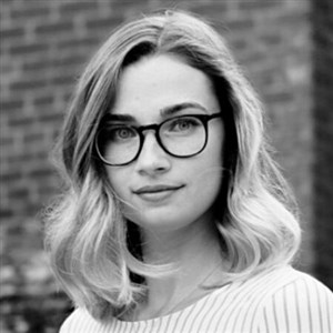 Lauren Arnold